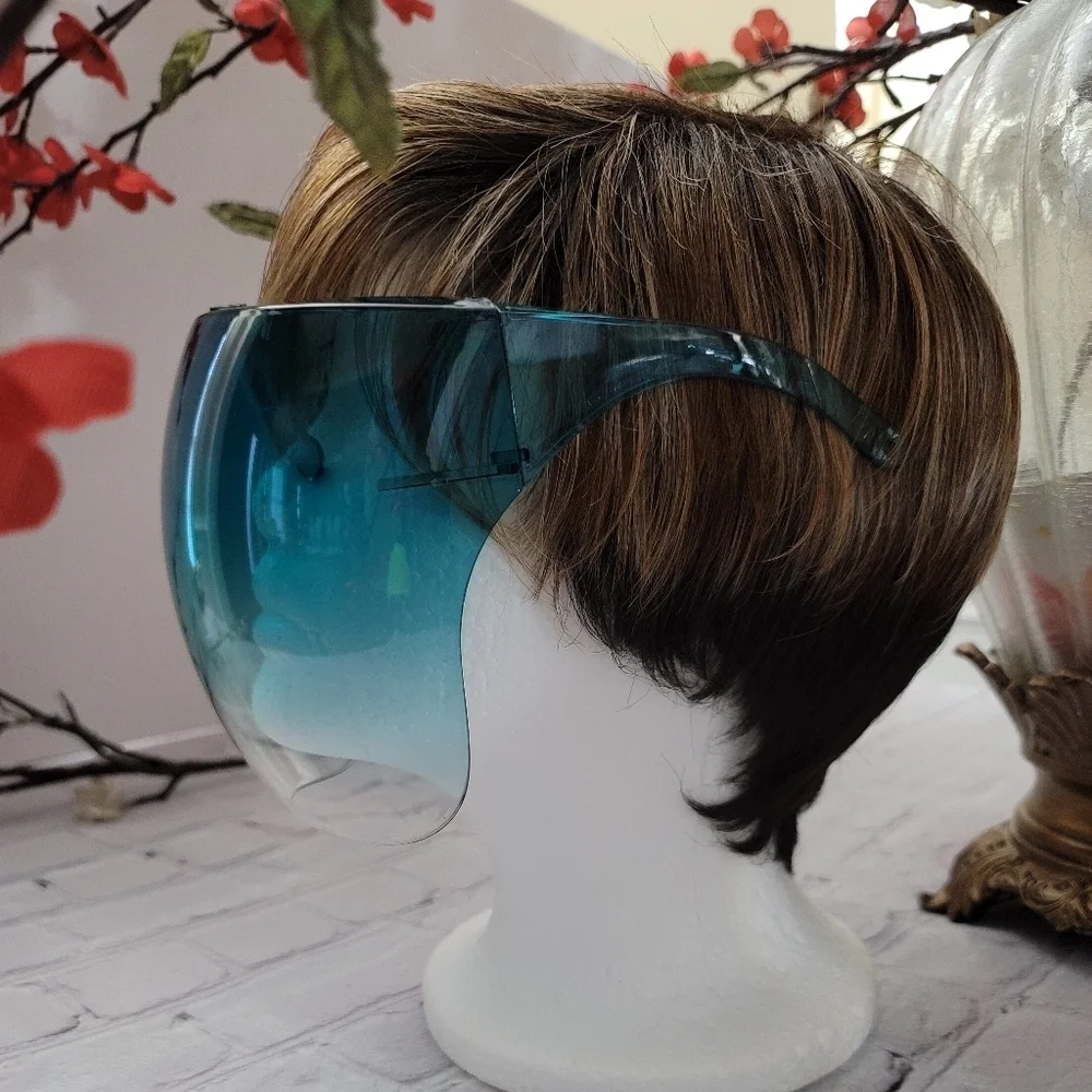 Face mask/shield tinted Blue‎ Ombre